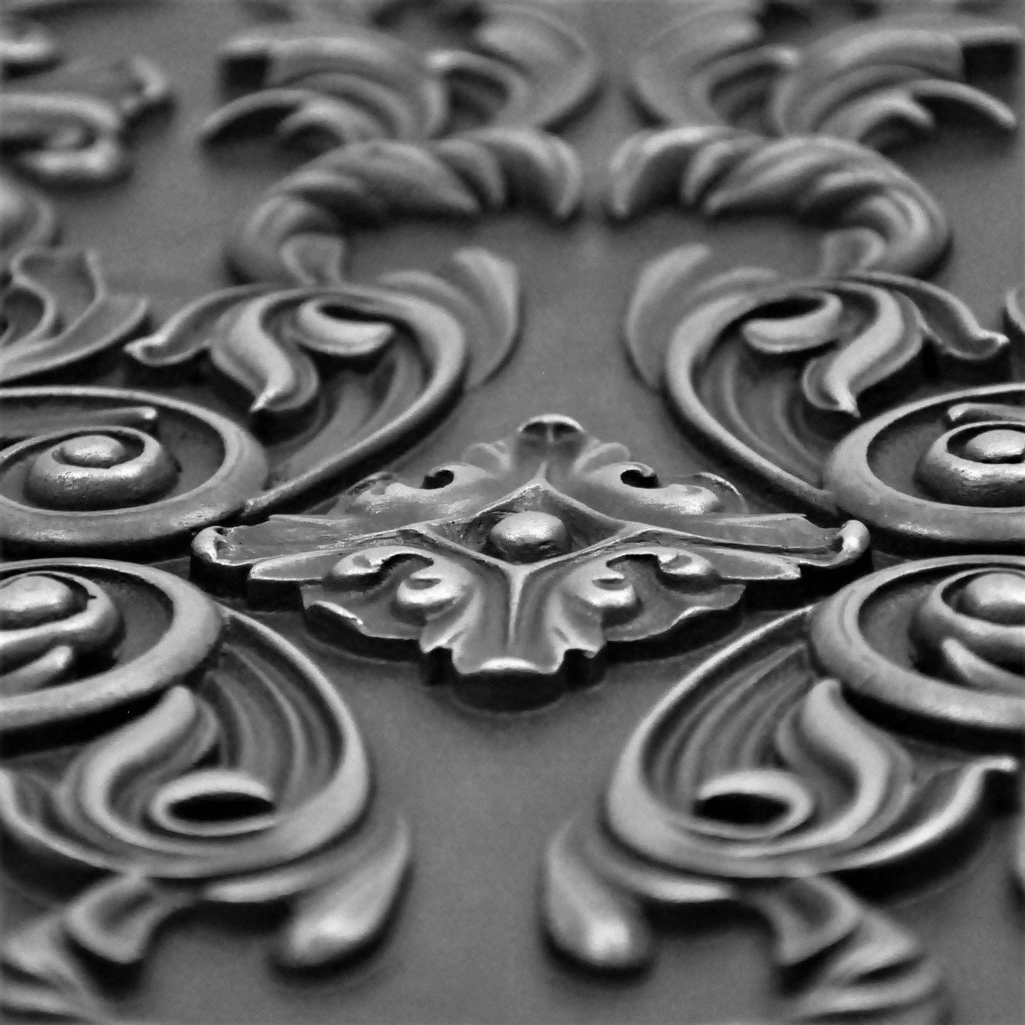 Handmade Imperial Wrought Iron Metal Wall Accent Mural – Fireplace & Kitchen Backsplash Panel – 16” x 24”